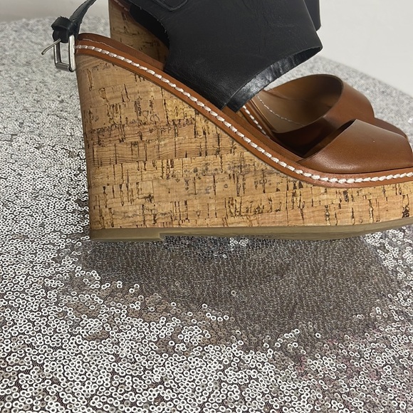 Shoes - Picture 6 of 7